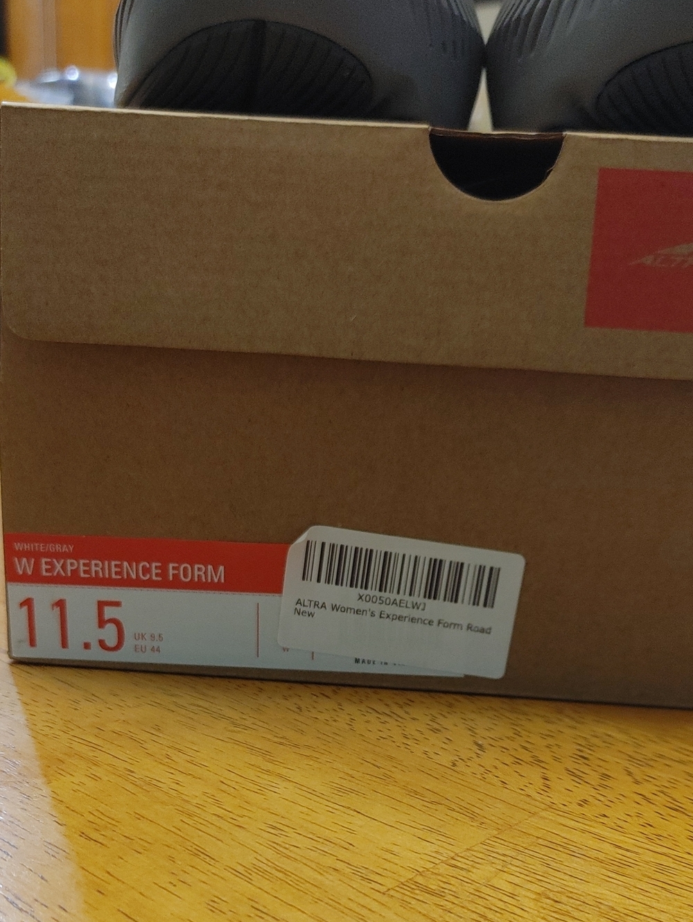 Altra Women's Experience Form Running Shoes - Picture 2 of 6